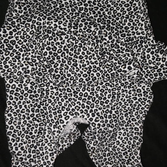Newborn leopard skirt jumpsuit - Picture 6 of 12
